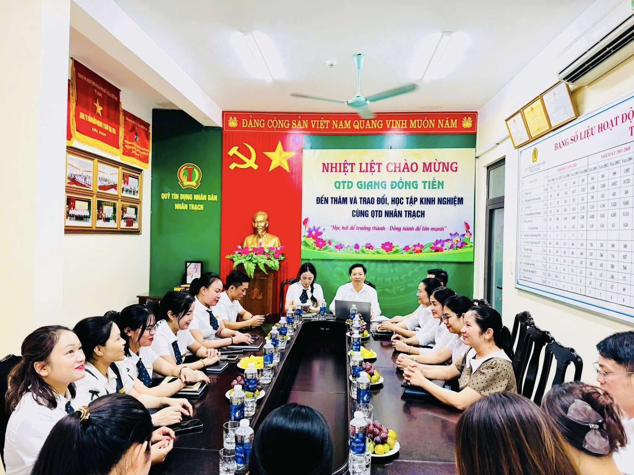 hoc-hoi-de-truong-thanh-dong-hanh-de-lon-manh-1